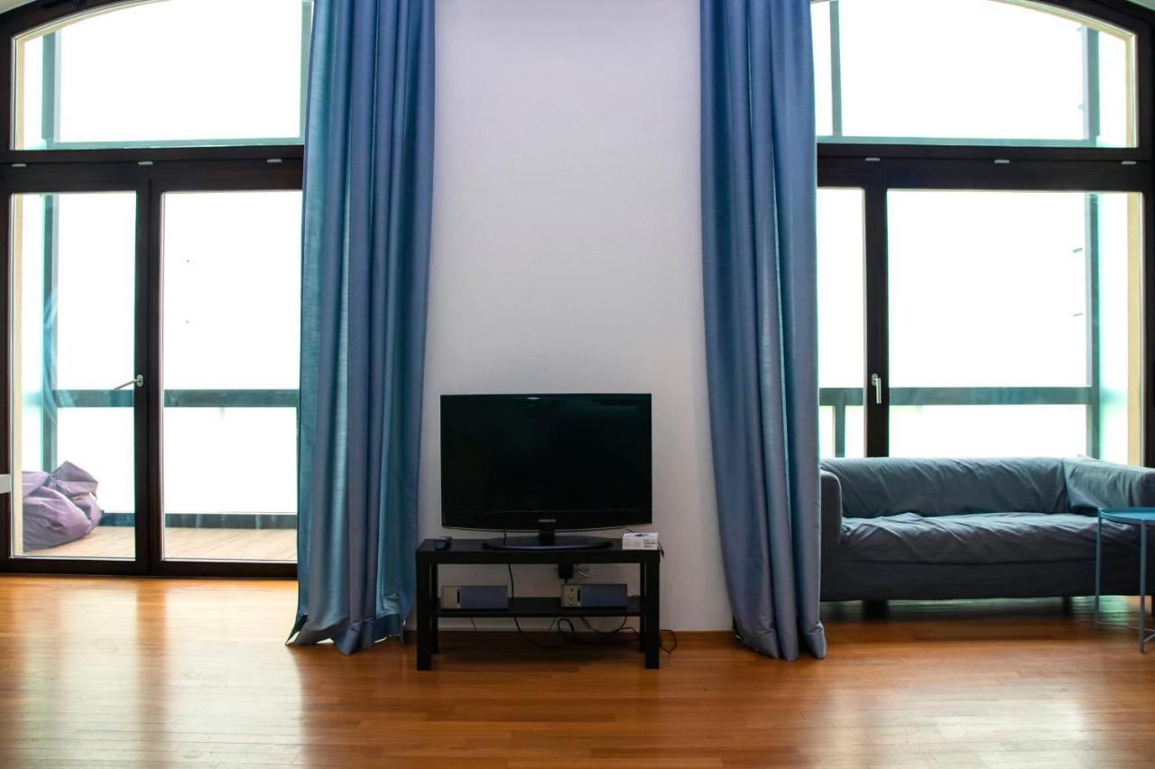 Modern Apartment With Terrace And Air Conditioning Prague Ngoại thất bức ảnh